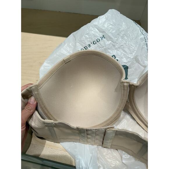 Wacoal 854119 Red Carpet Strapless Underwire Bra Size 38DD Sand EUC - Picture 9 of 10